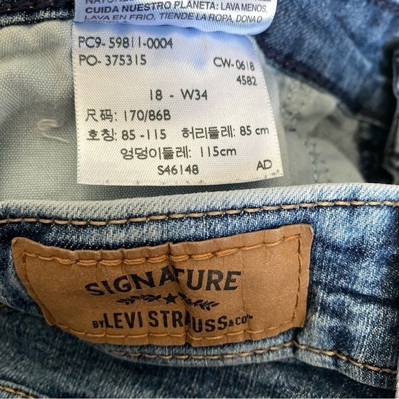 Levis Signature High Rise Ankle Skinny Jeans Womens 18 W34 Raw Hem Factory Fade - Picture 8 of 12